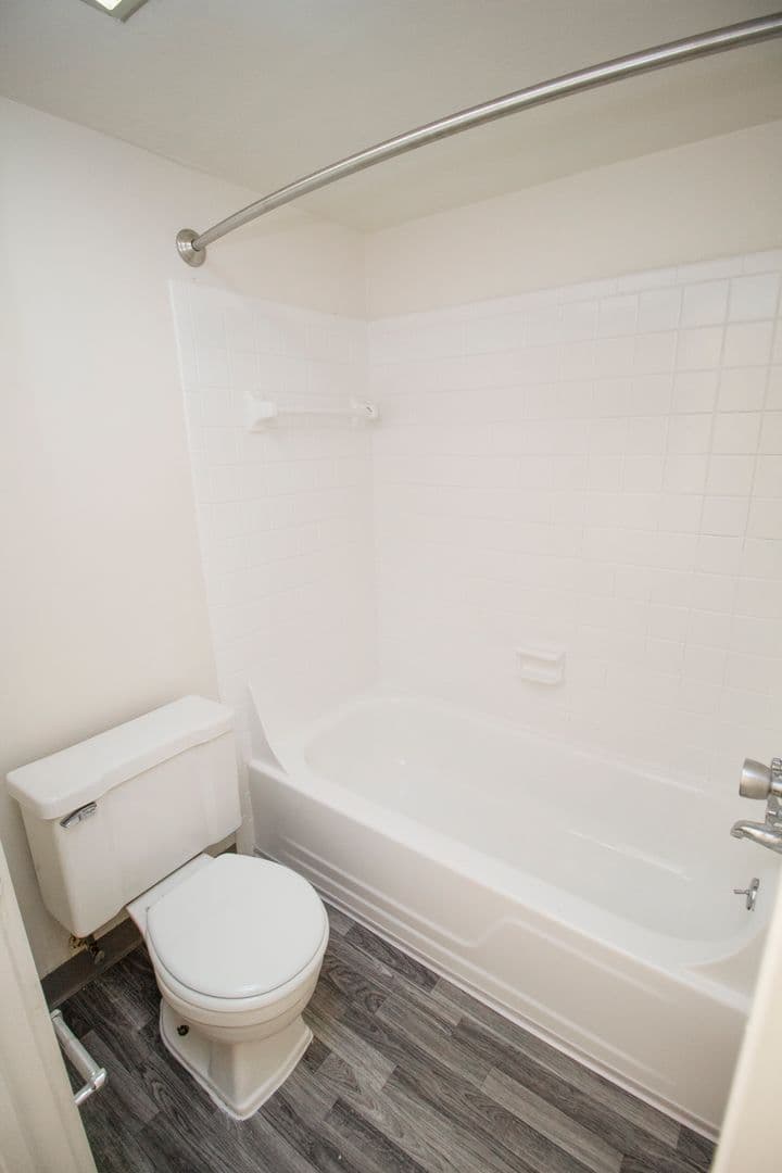Belleville Apartment: 46161 Village Green