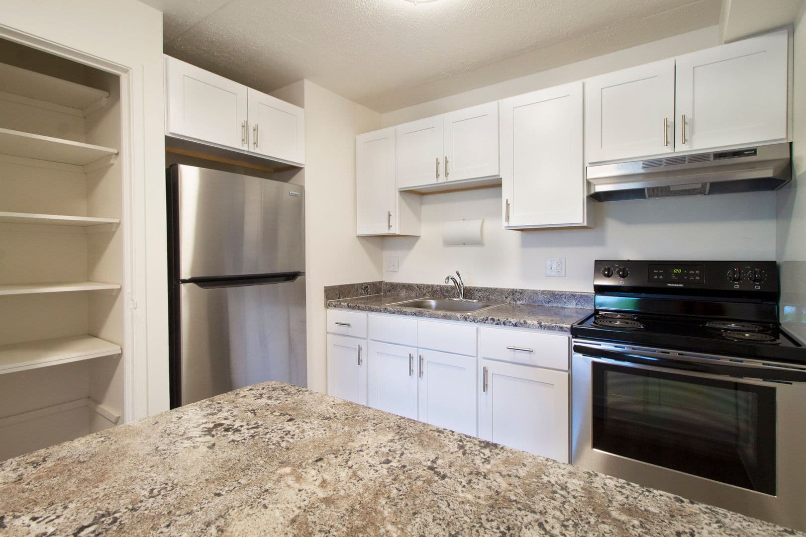 Berkley Apartment: 2345 Oxford