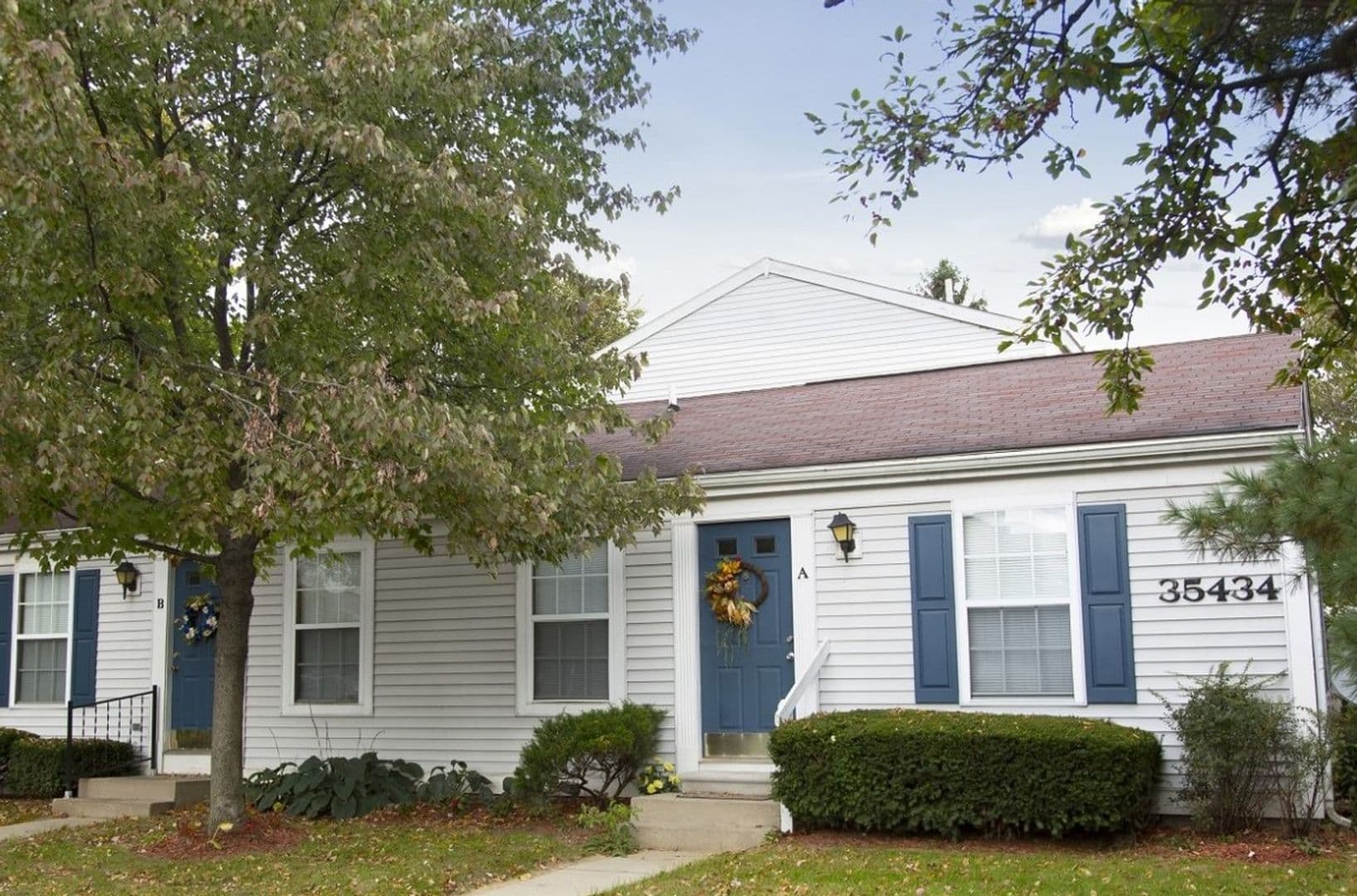 Westland Apartment: 35411 Hickory Green Ct.