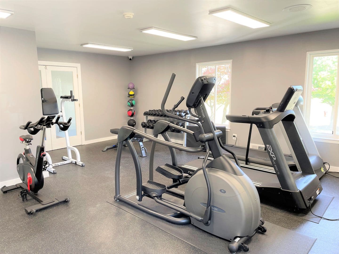 Novi Apartment: 23640 Chipmunk Trail