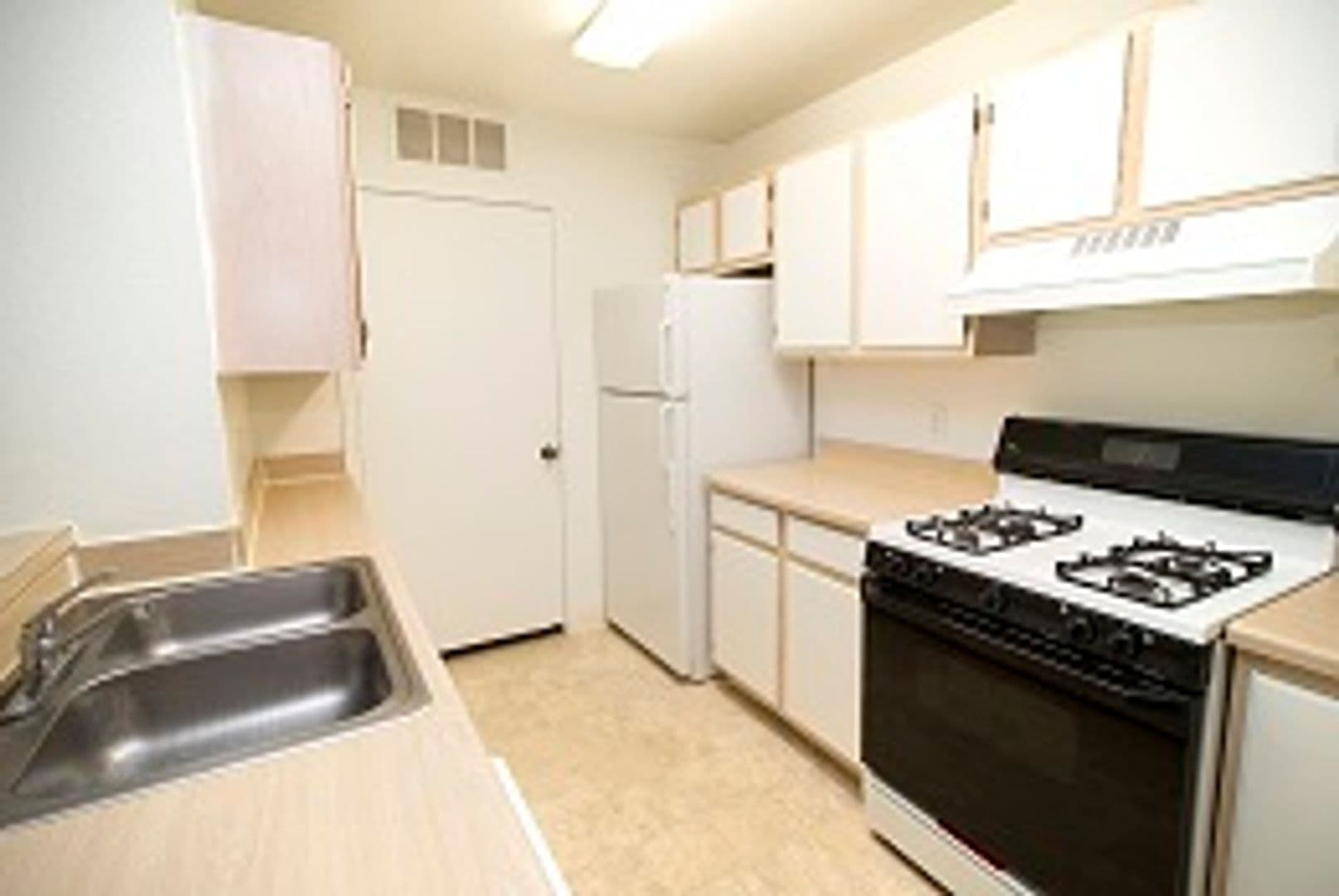 Clarkston Apartment: 5801 Bridgewater Drive