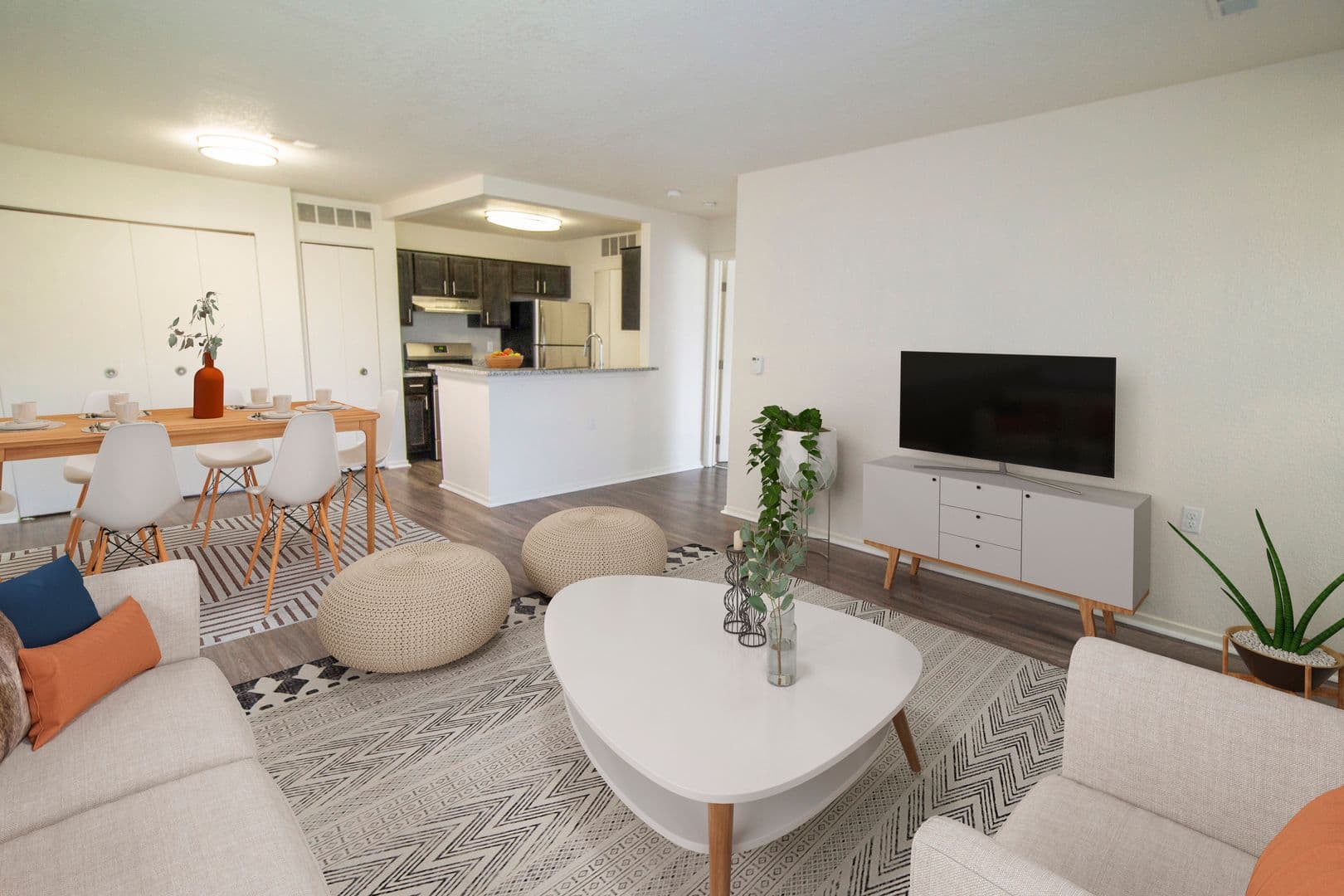 Ypsilanti Apartment: 2020 Arbor Circle East