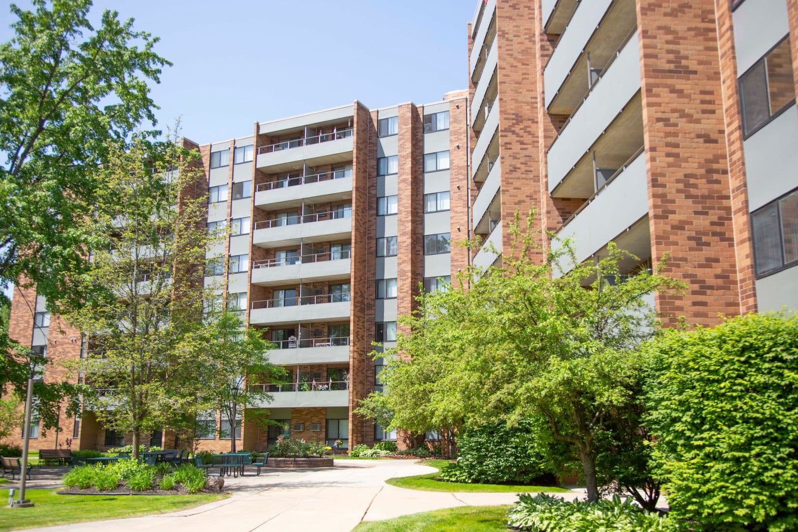 Berkley Apartment: 2345 Oxford