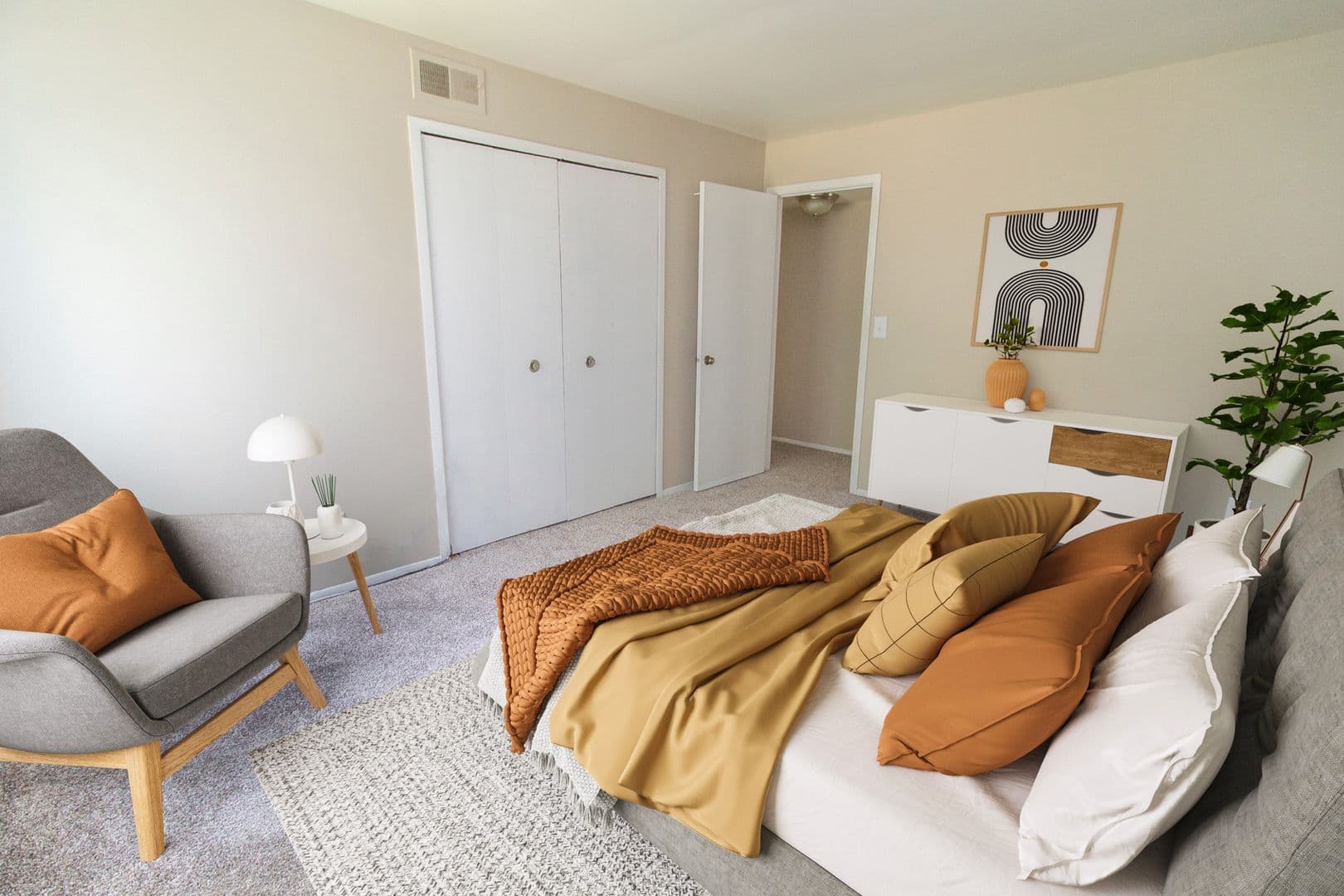 Farmington Hills Apartment: 23960 Middlebelt Rd.