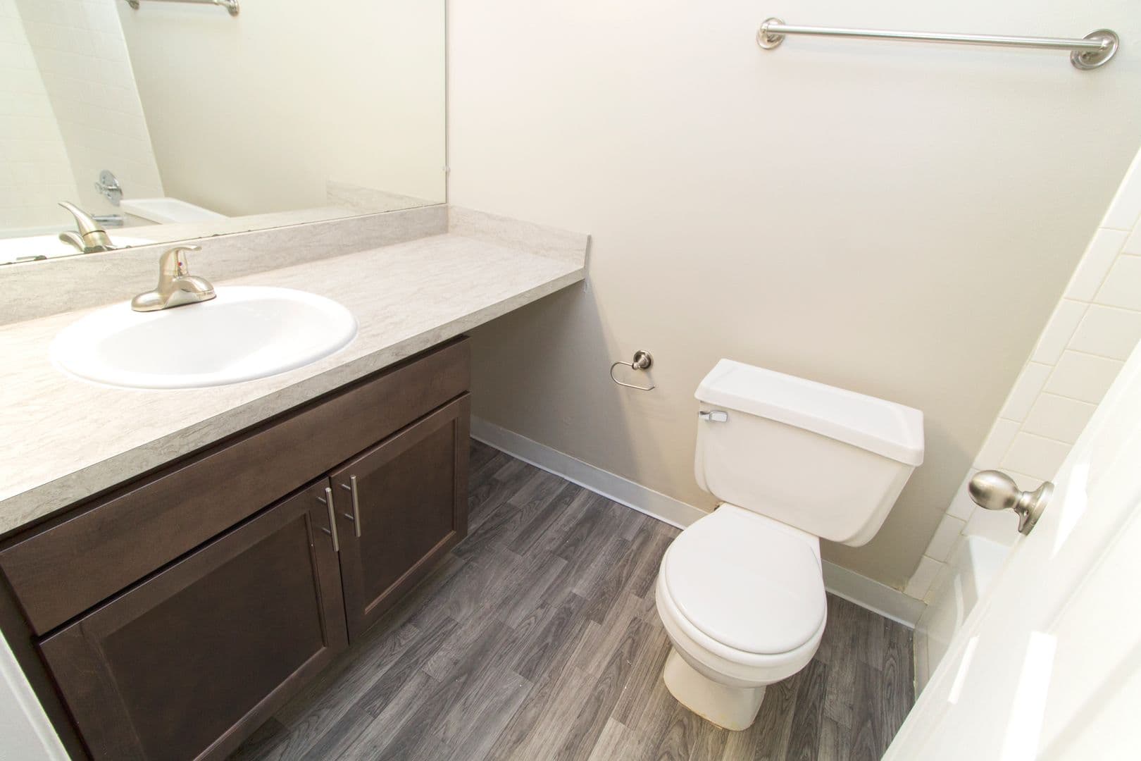 Auburn Hills Apartment: 2651 Greenstone Blvd.