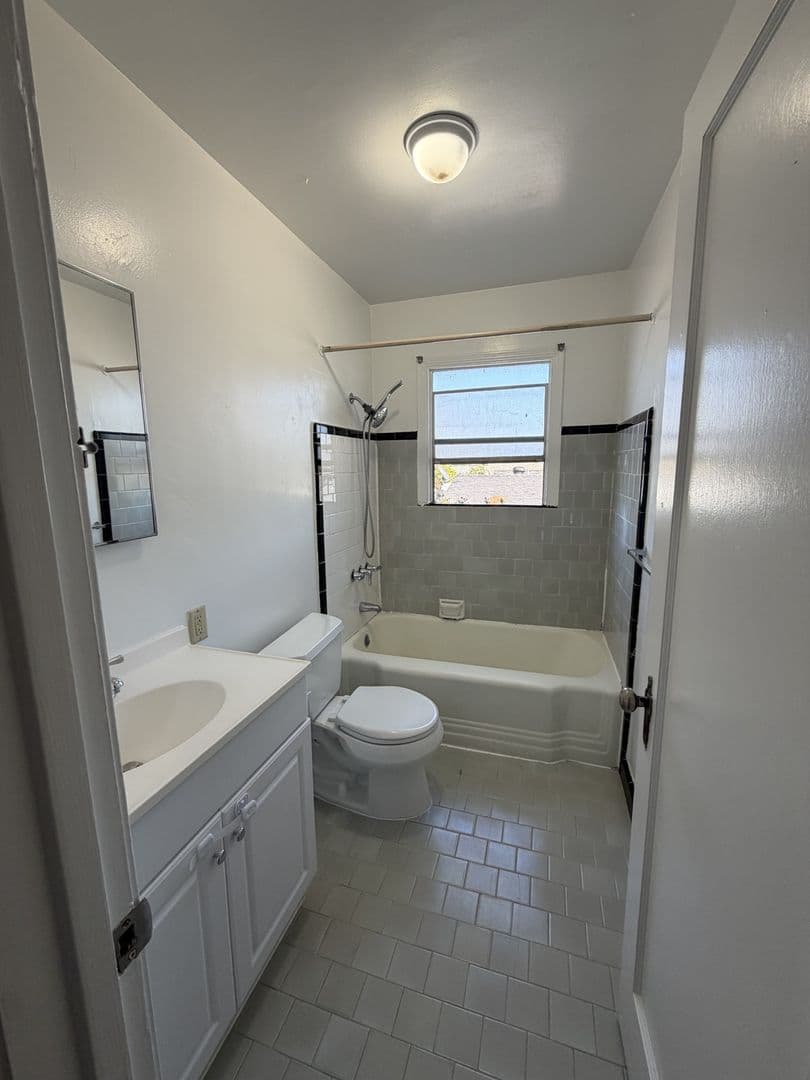Richmond Apartment: 902-908 24th Street