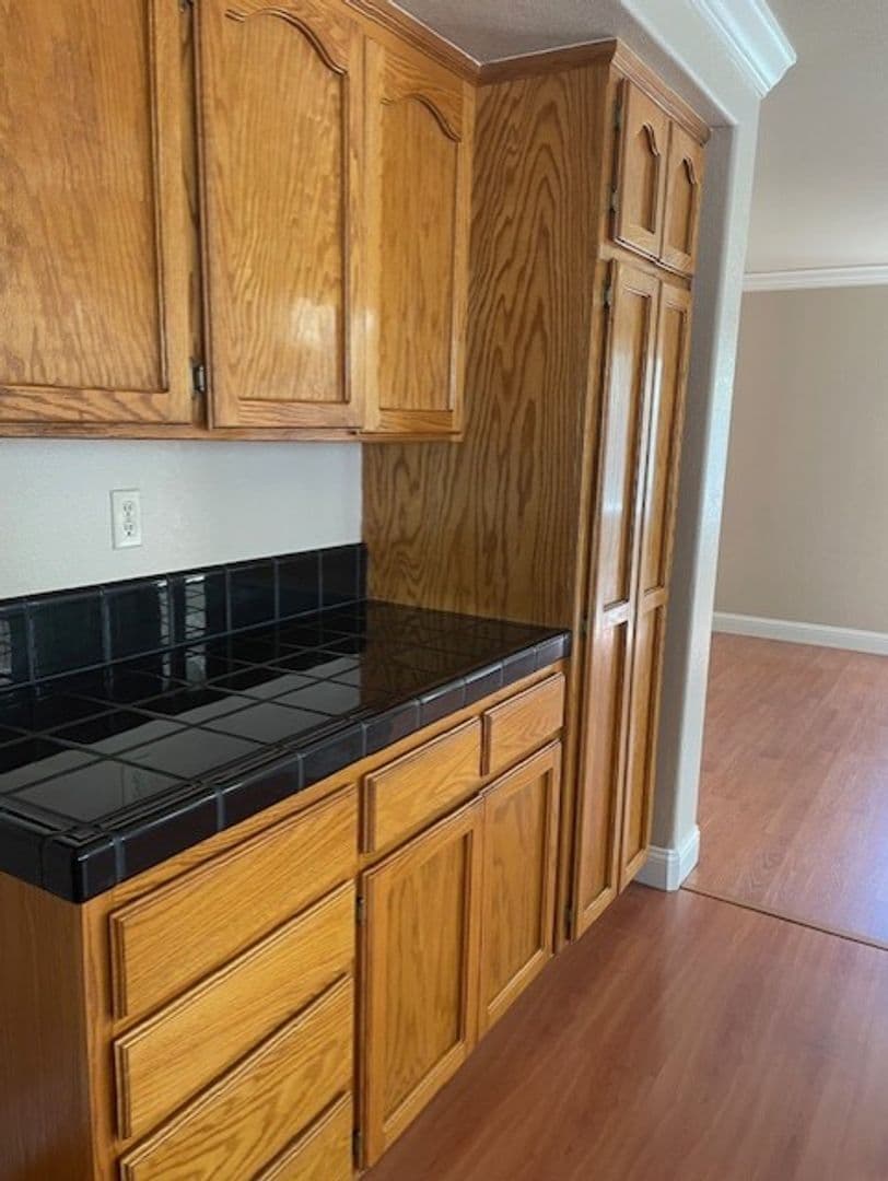 Tracy House: 2325 Christy Street