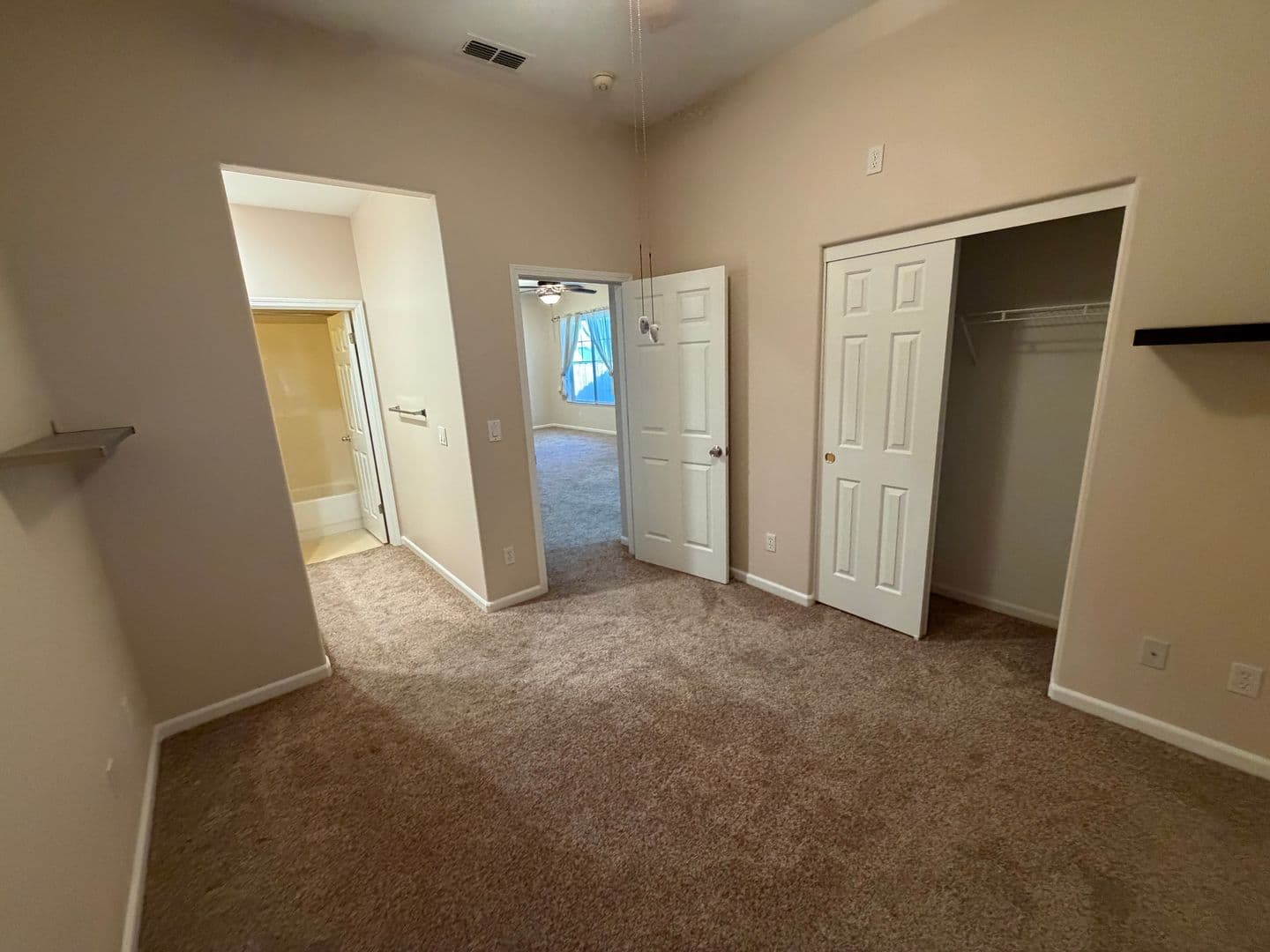Tracy House: 1193 Annamarie Way