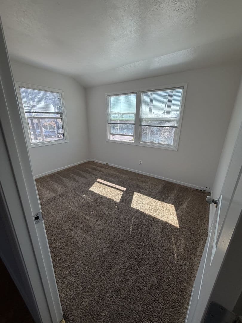 Richmond Apartment: 902-908 24th Street