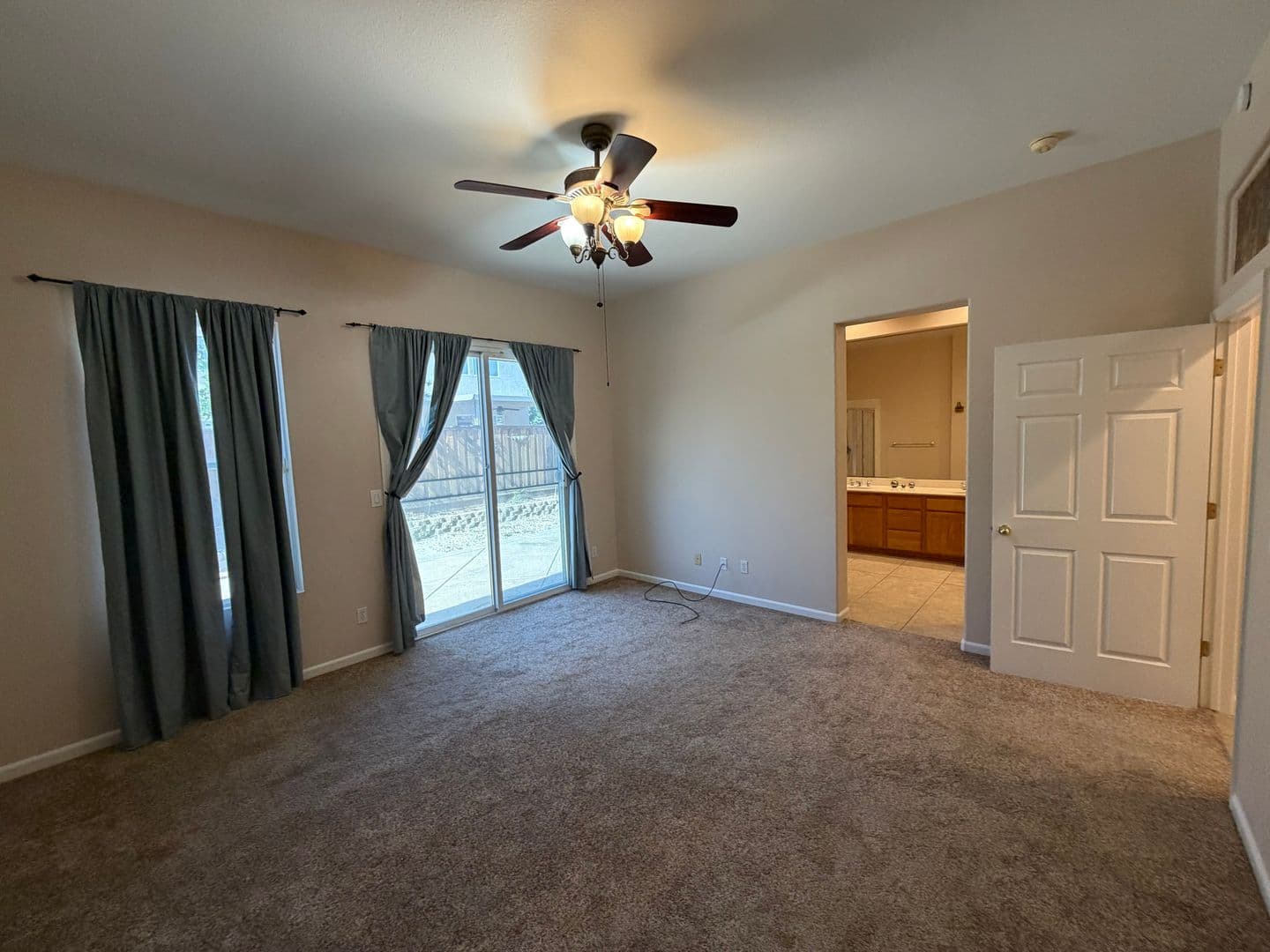 Tracy House: 1193 Annamarie Way