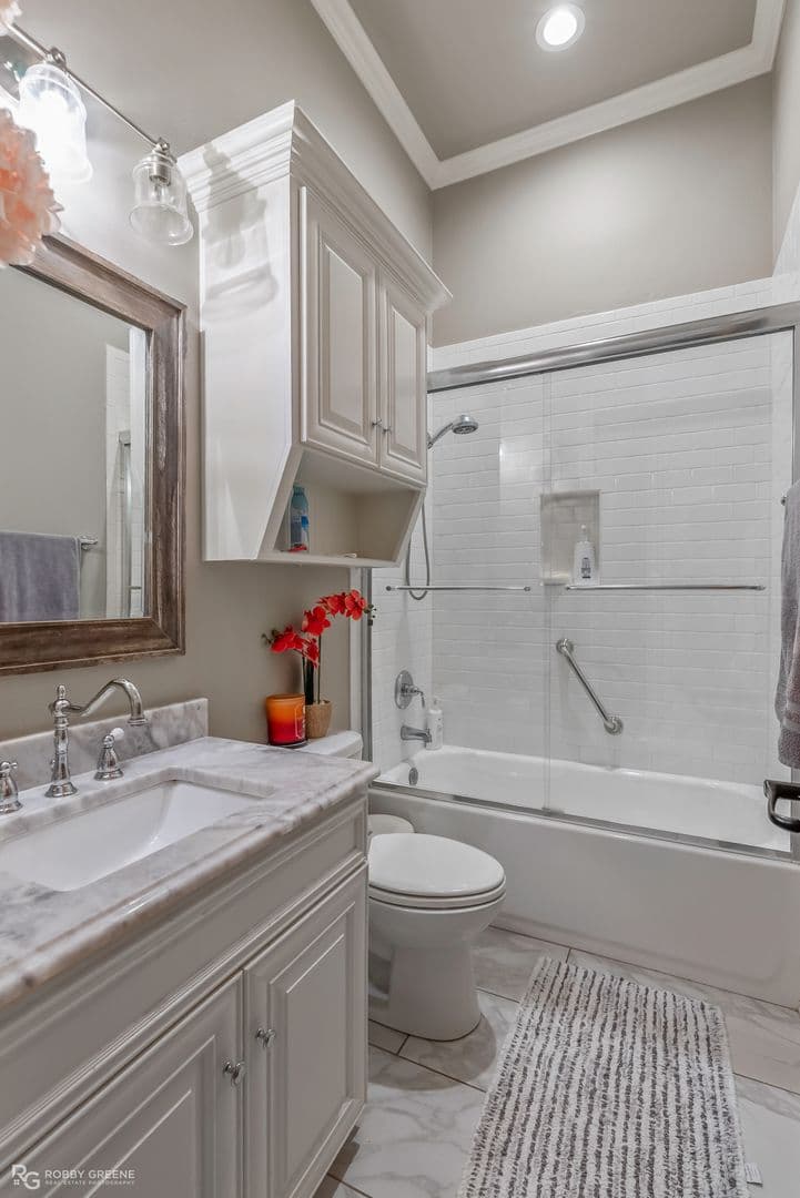 Bossier City House: 106 Vieux Carre