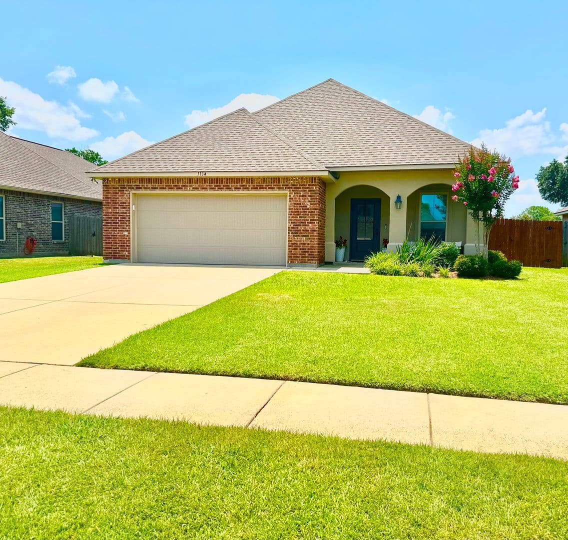 Bossier City House: 1134 Eli Conner