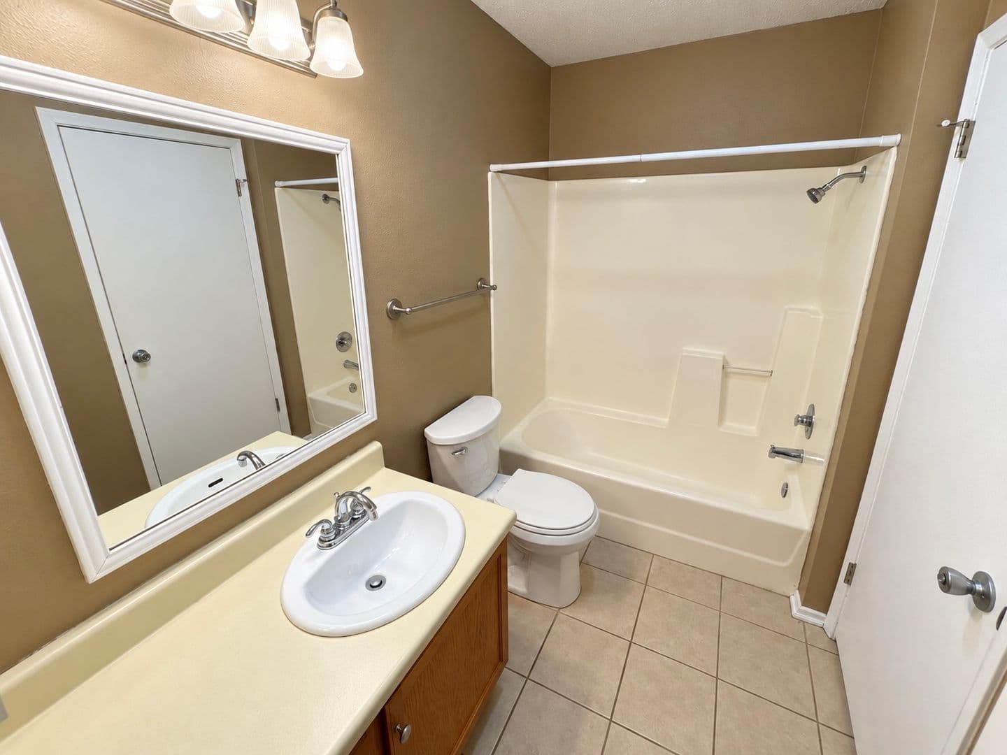Bossier City House: 3636 Greenacres Place Drive