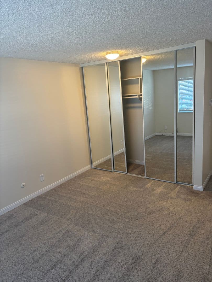San Diego Apartment: 959 Felspar St.