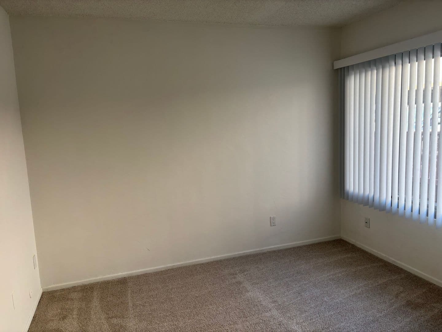 San Diego Apartment: 3748 Curtis St.
