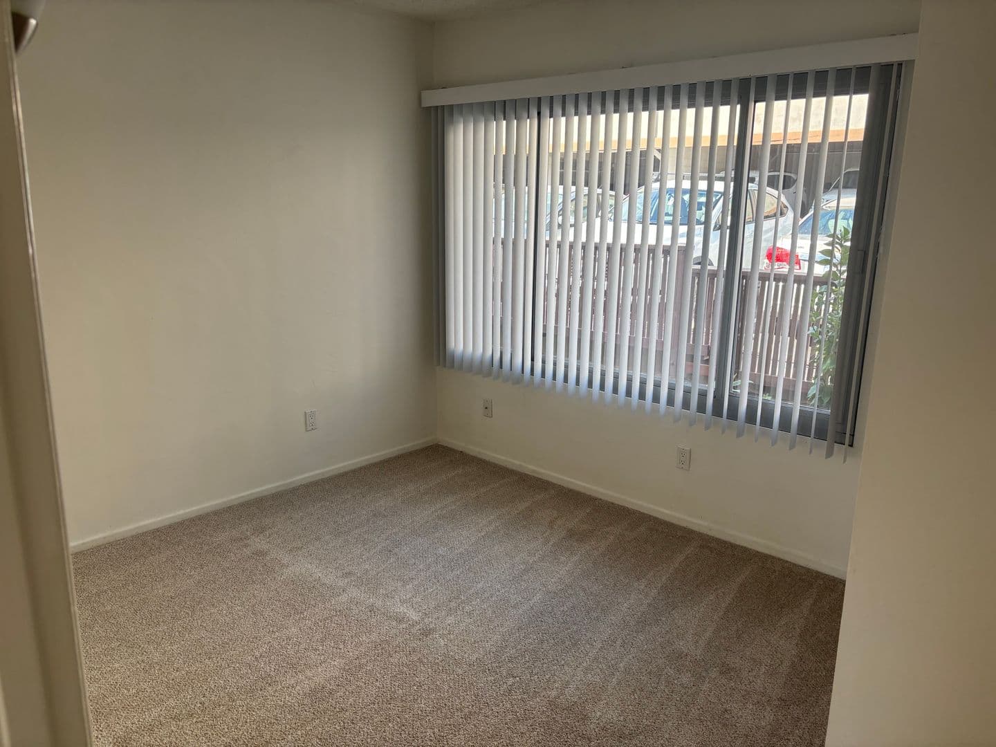 San Diego Apartment: 3748 Curtis St.