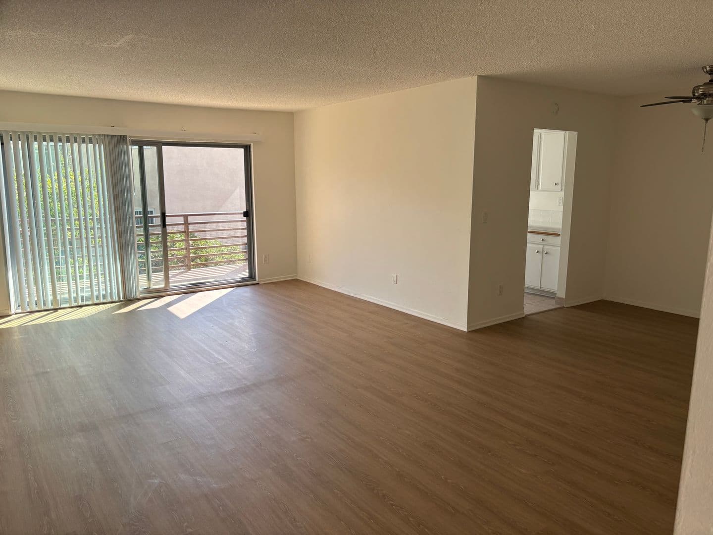 San Diego Apartment: 3748 Curtis St.