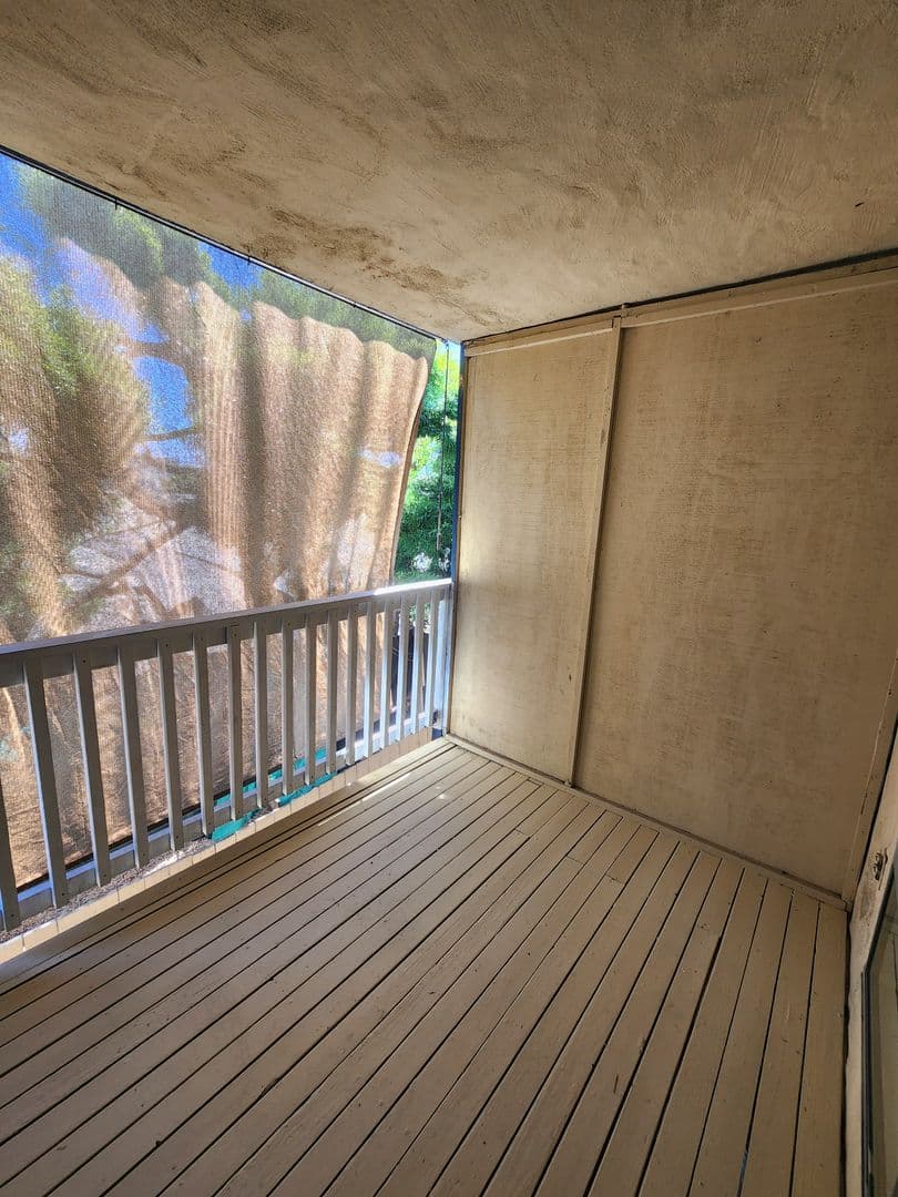 San Diego Apartment: 4110 Jewell St.
