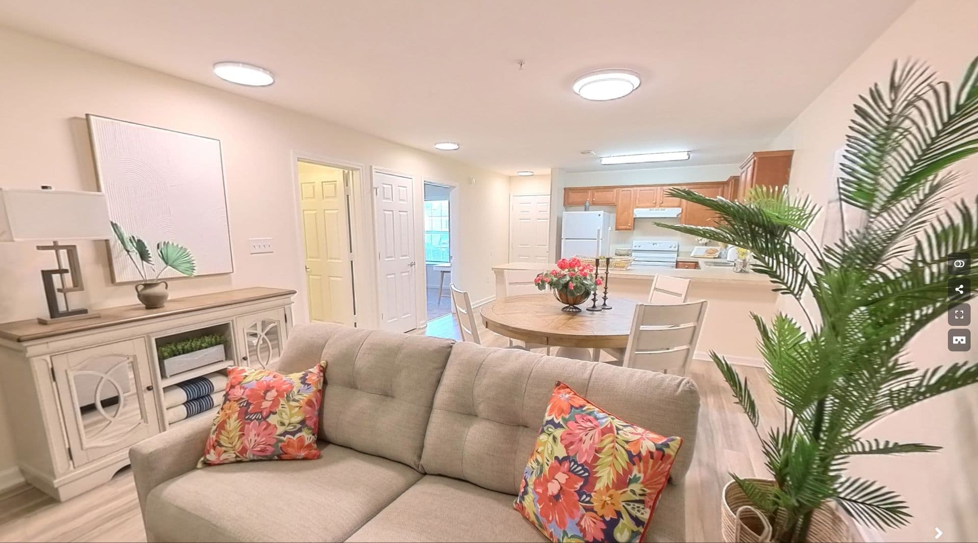 Conway Apartment: 321 Patriots Hollow Way