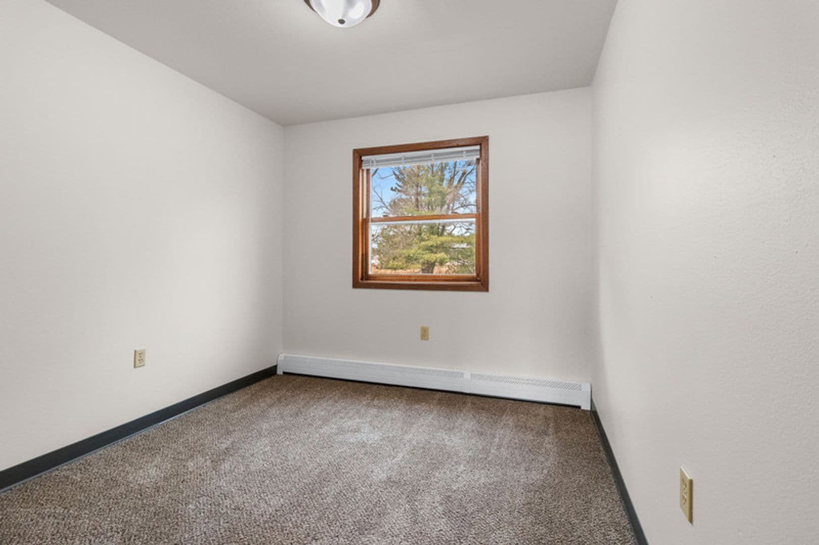 Plover Apartment: 2956 Hickory Drive