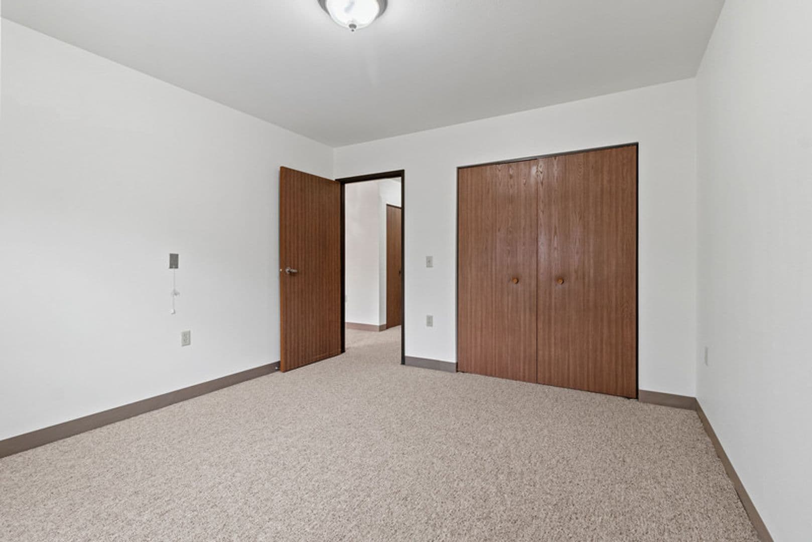 Plover Apartment: 2956 Hickory Drive