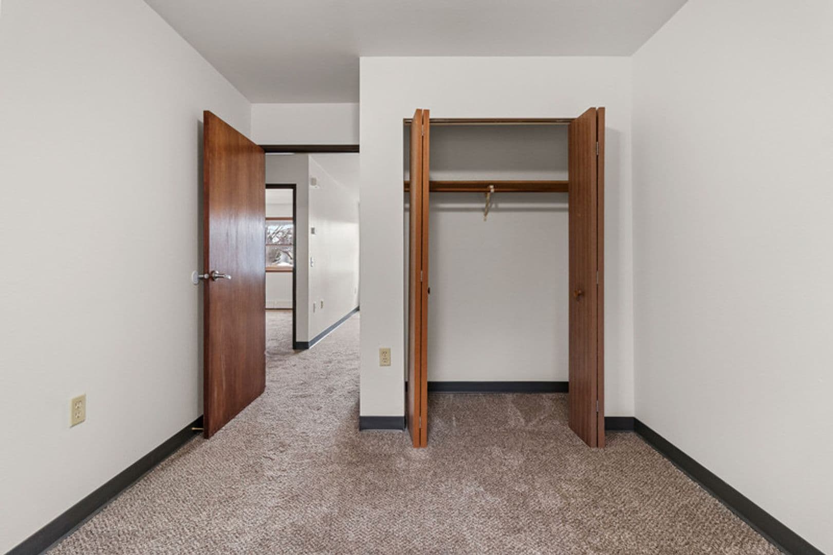 Plover Apartment: 2956 Hickory Drive