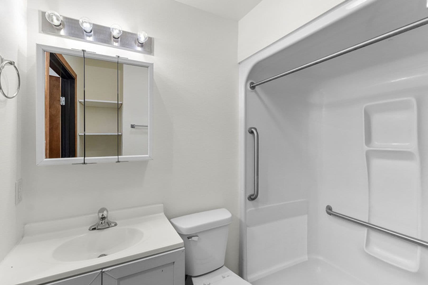 Plover Apartment: 2956 Hickory Drive