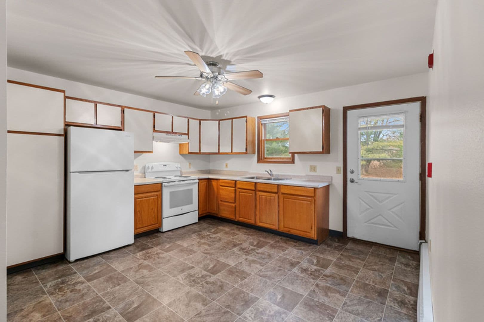 Plover Apartment: 2956 Hickory Drive