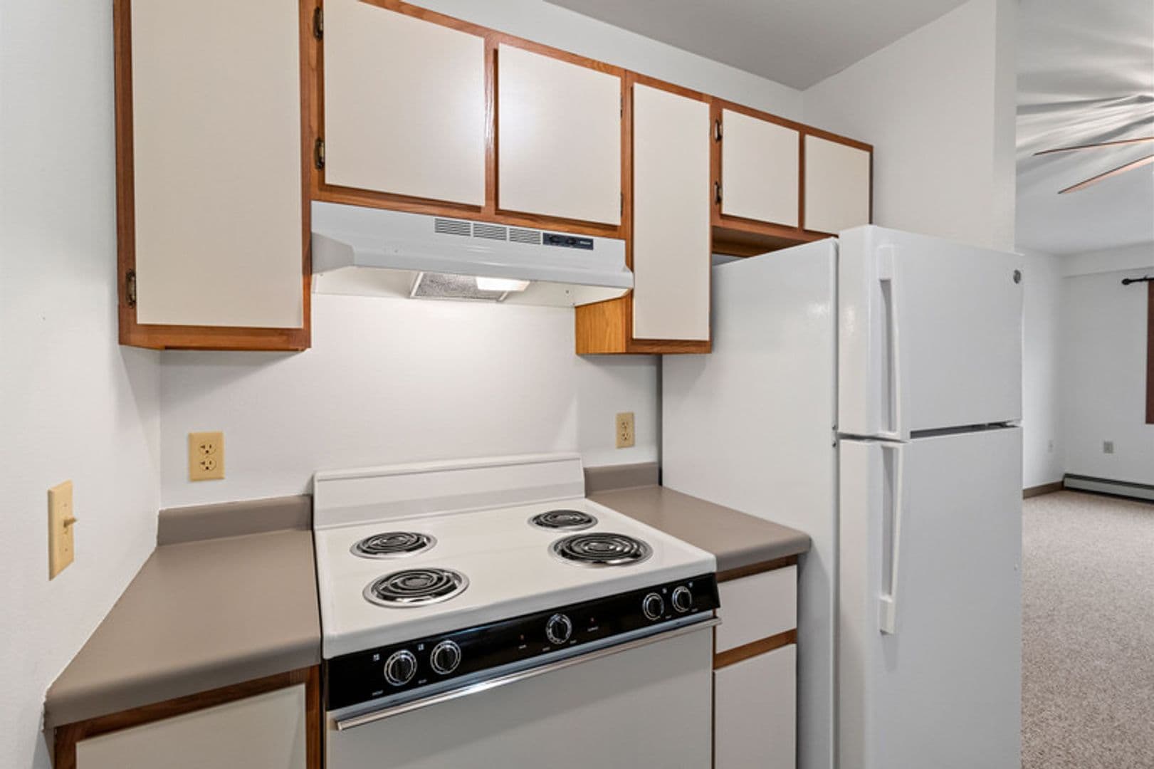 Plover Apartment: 2956 Hickory Drive