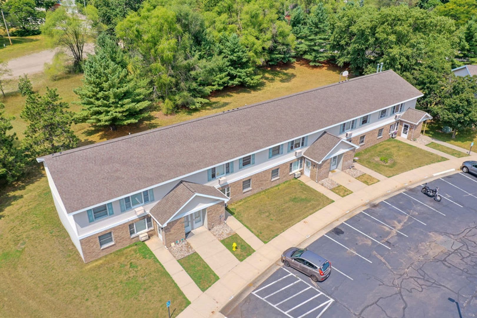 Plover Apartment: 2956 Hickory Drive