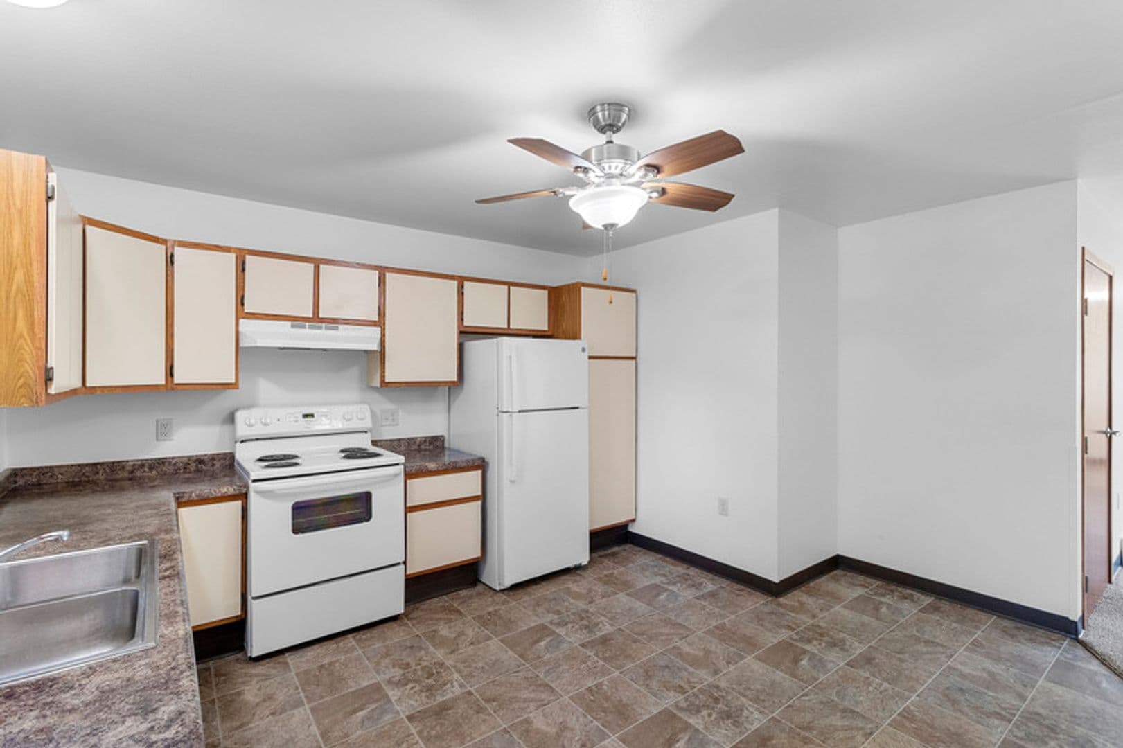 Plover Apartment: 2956 Hickory Drive