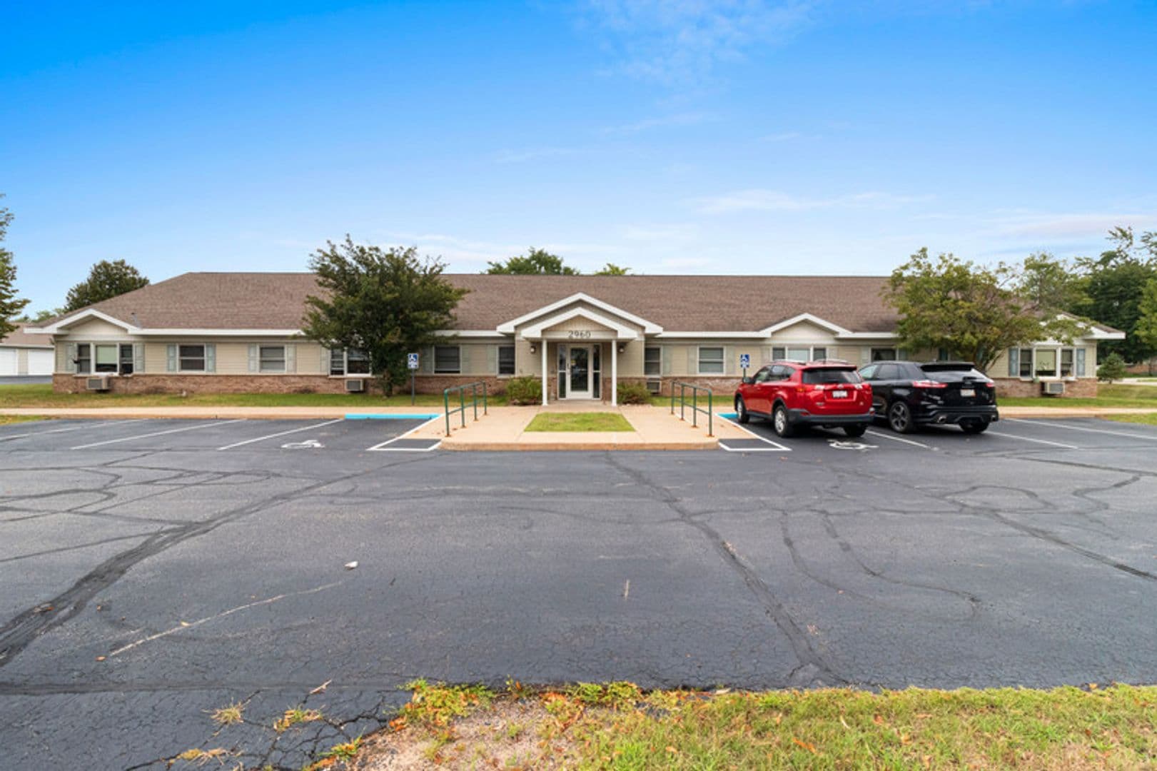 Plover Apartment: 2956 Hickory Drive