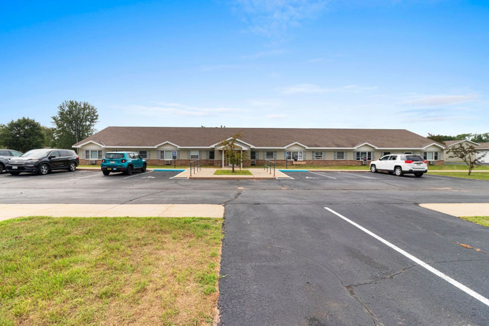 Plover Apartment: 2956 Hickory Drive