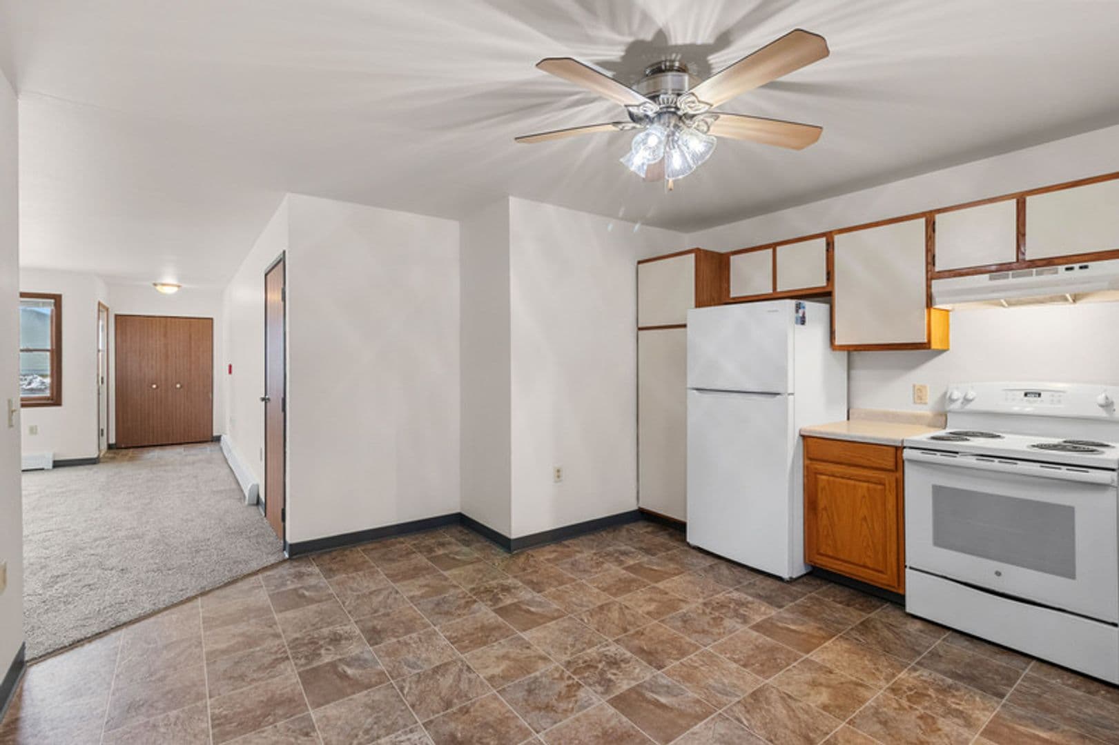 Plover Apartment: 2956 Hickory Drive