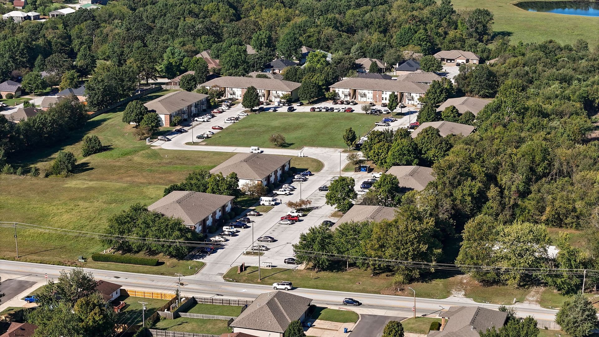 Nixa Apartment: 1300-1459 W Eaglewood Dr