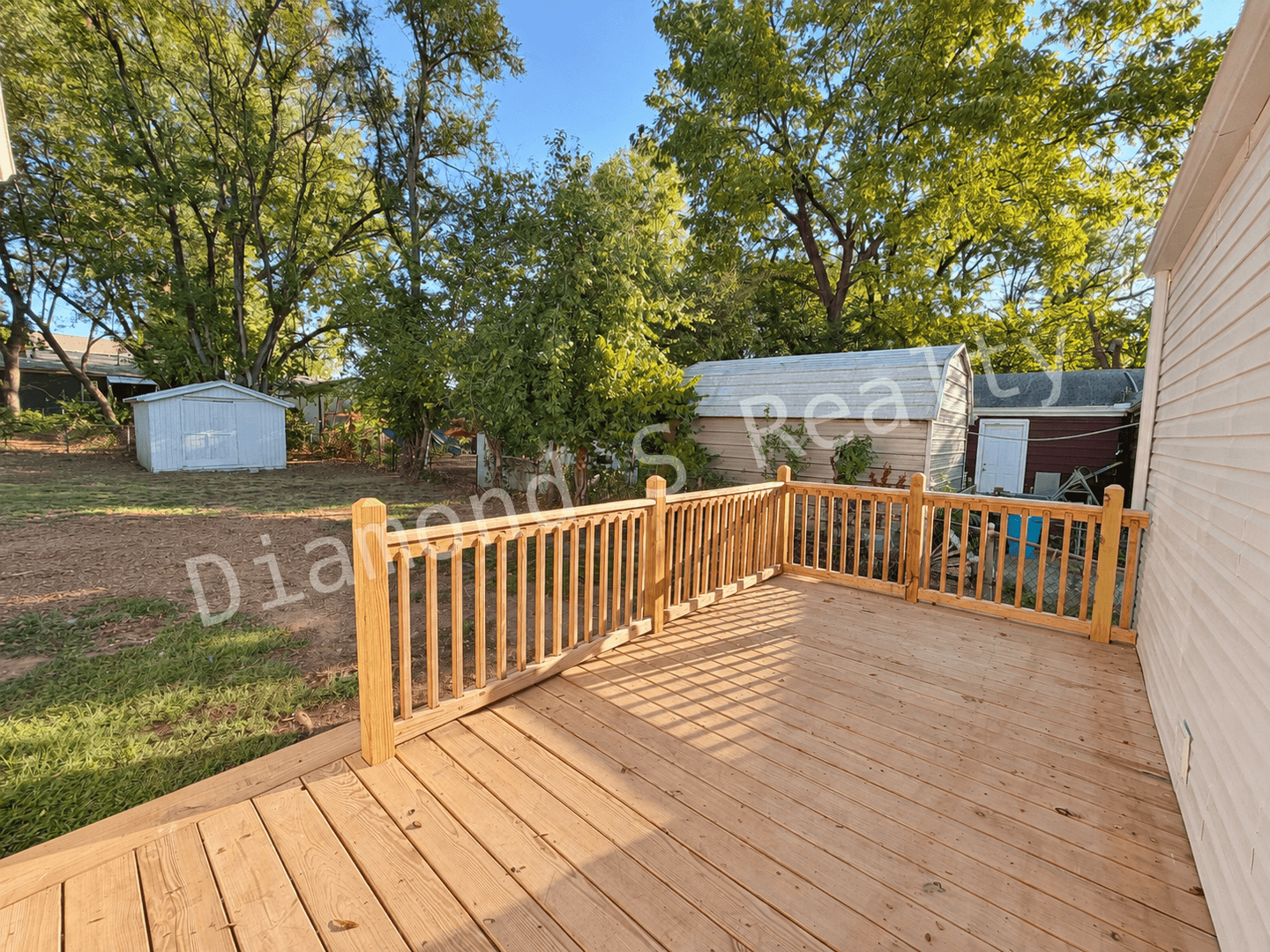 Springfield House: 435 W Catalpa St