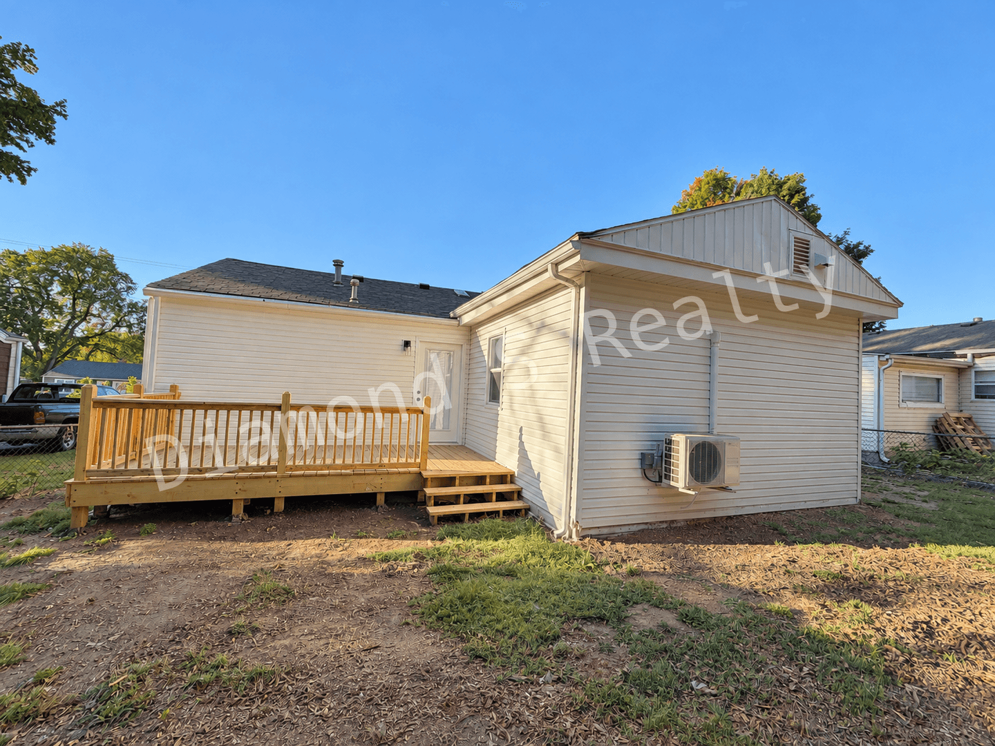 Springfield House: 435 W Catalpa St