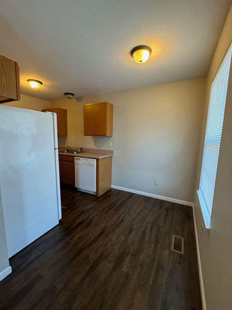 Rogersville Apartment: 420 Britt Lane