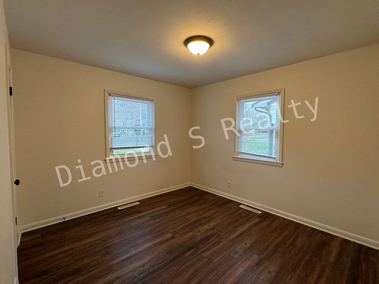 Springfield House: 2432 East Bennett Street