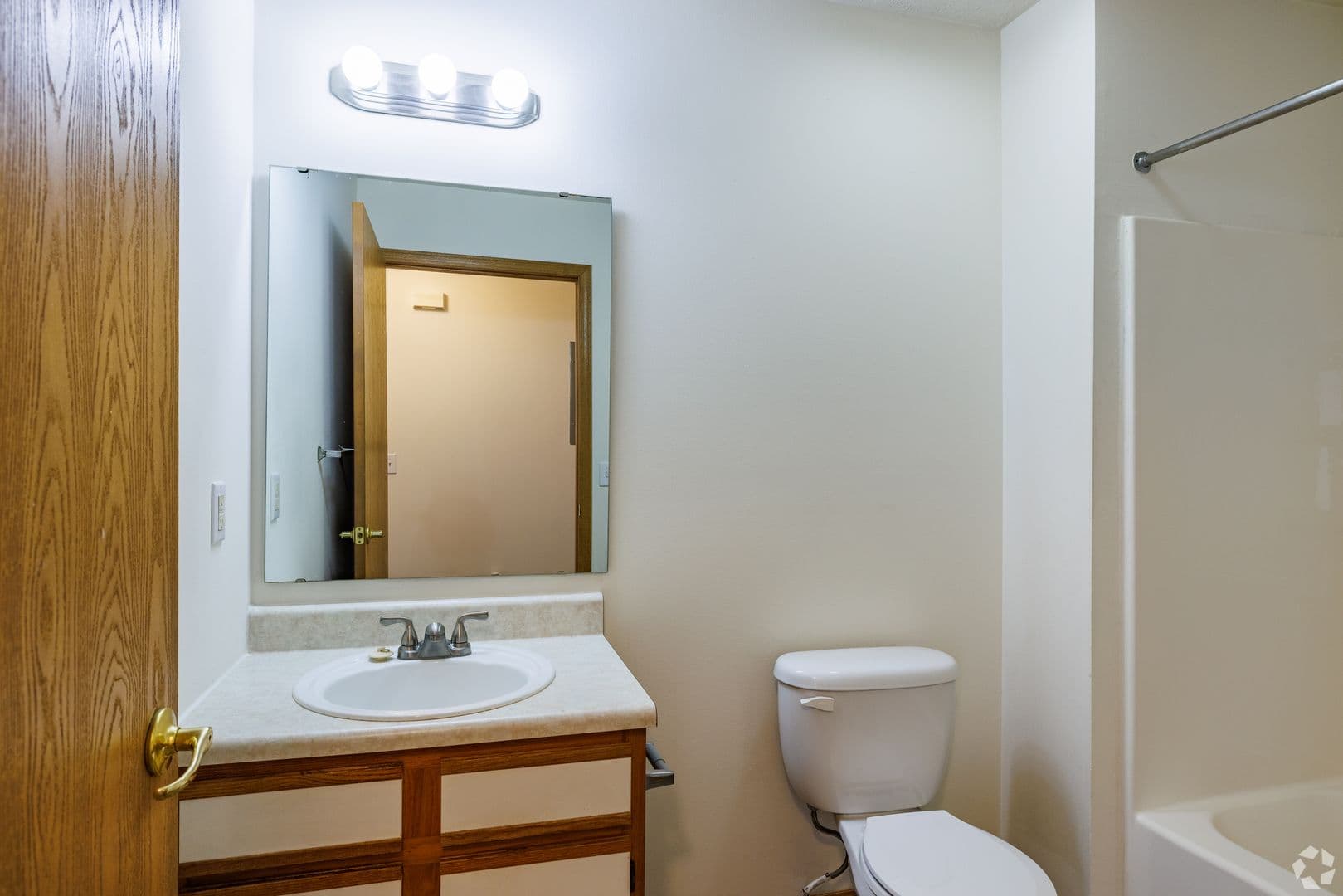 Nixa Apartment: 1300-1459 W Eaglewood Dr