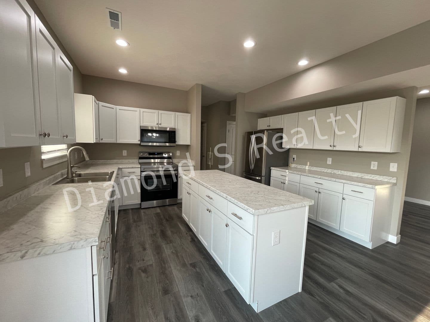 Ozark House: 2108 N 26th Street