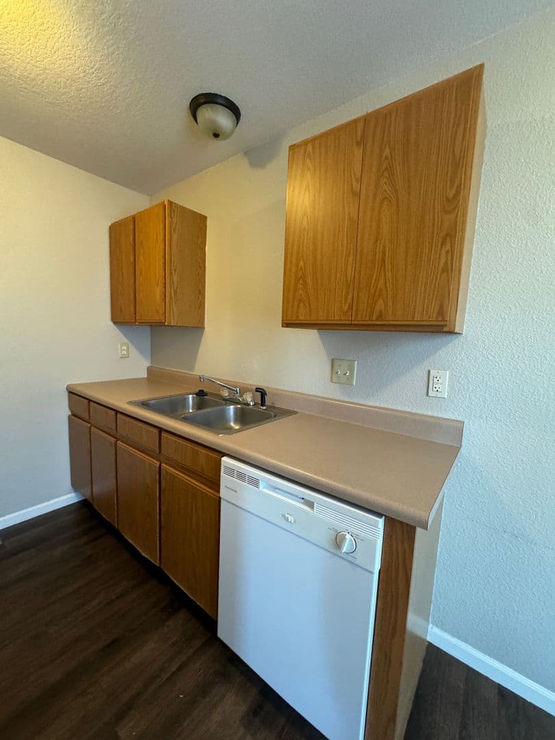 Rogersville Apartment: 420 Britt Lane