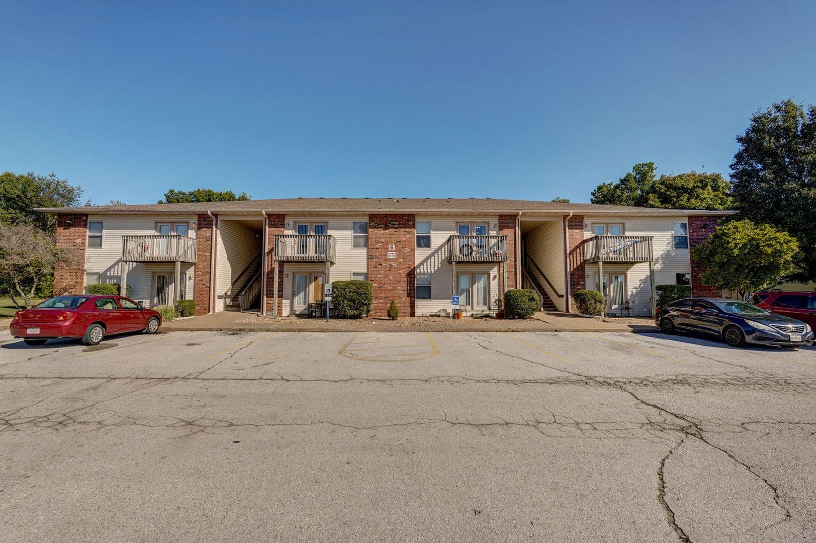 Nixa Apartment: 1300-1459 W Eaglewood Dr