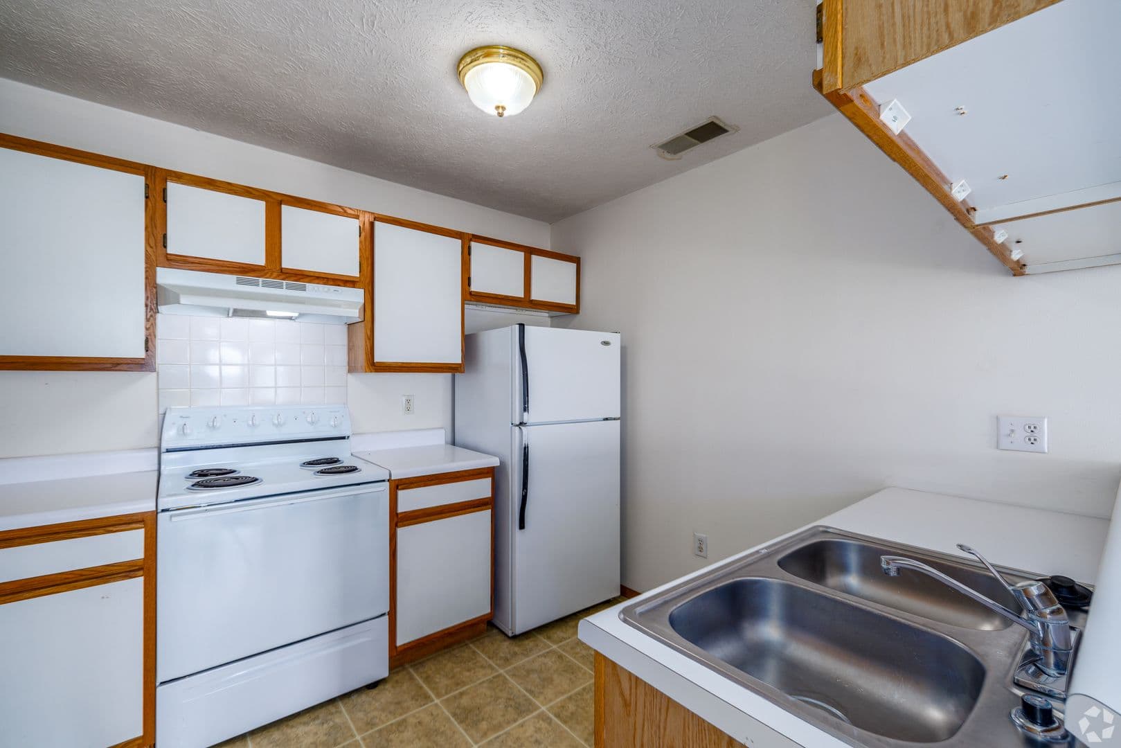 Nixa Apartment: 1300-1459 W Eaglewood Dr