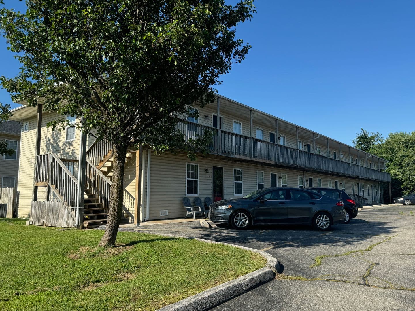 Rogersville Apartment: 420 Britt Lane