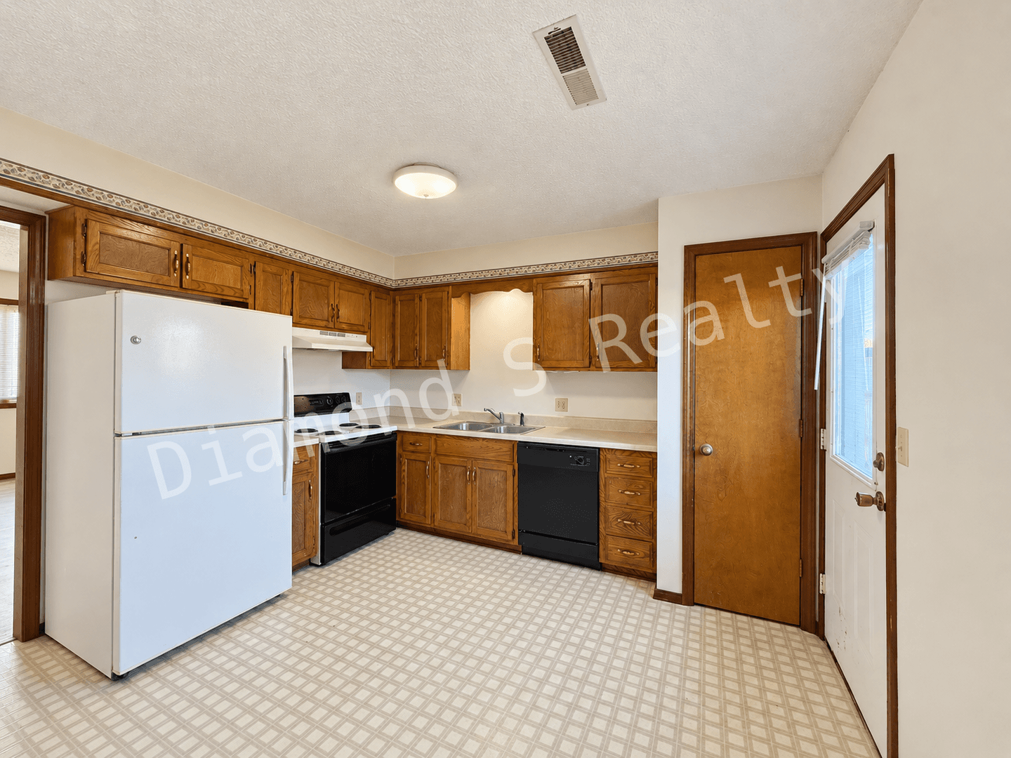 Nixa Apartment: 1201 North Main Street
