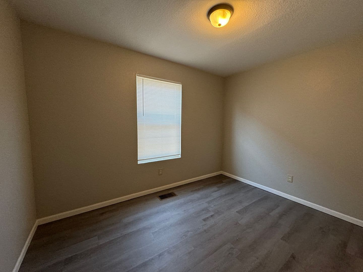 Rogersville Apartment: 420 Britt Lane