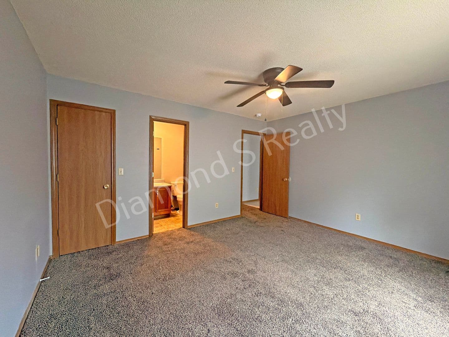 Ozark Apartment: 1441 W Rainey