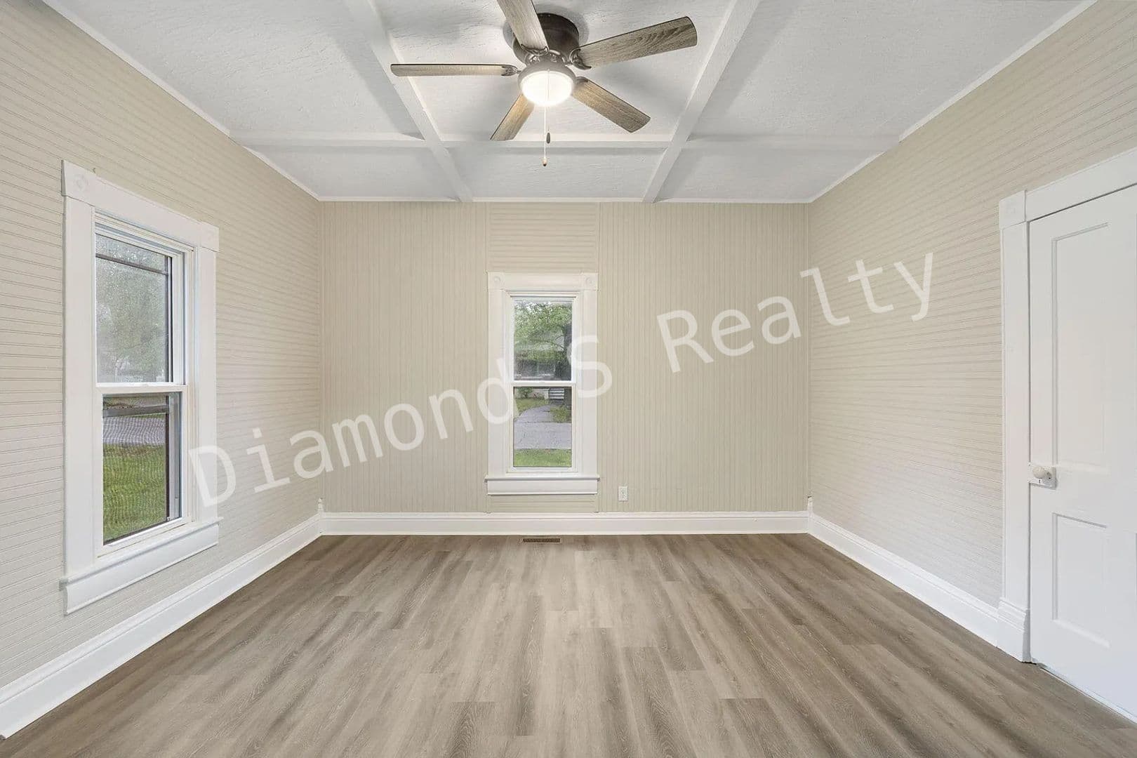 Republic House: 240 E Mill St