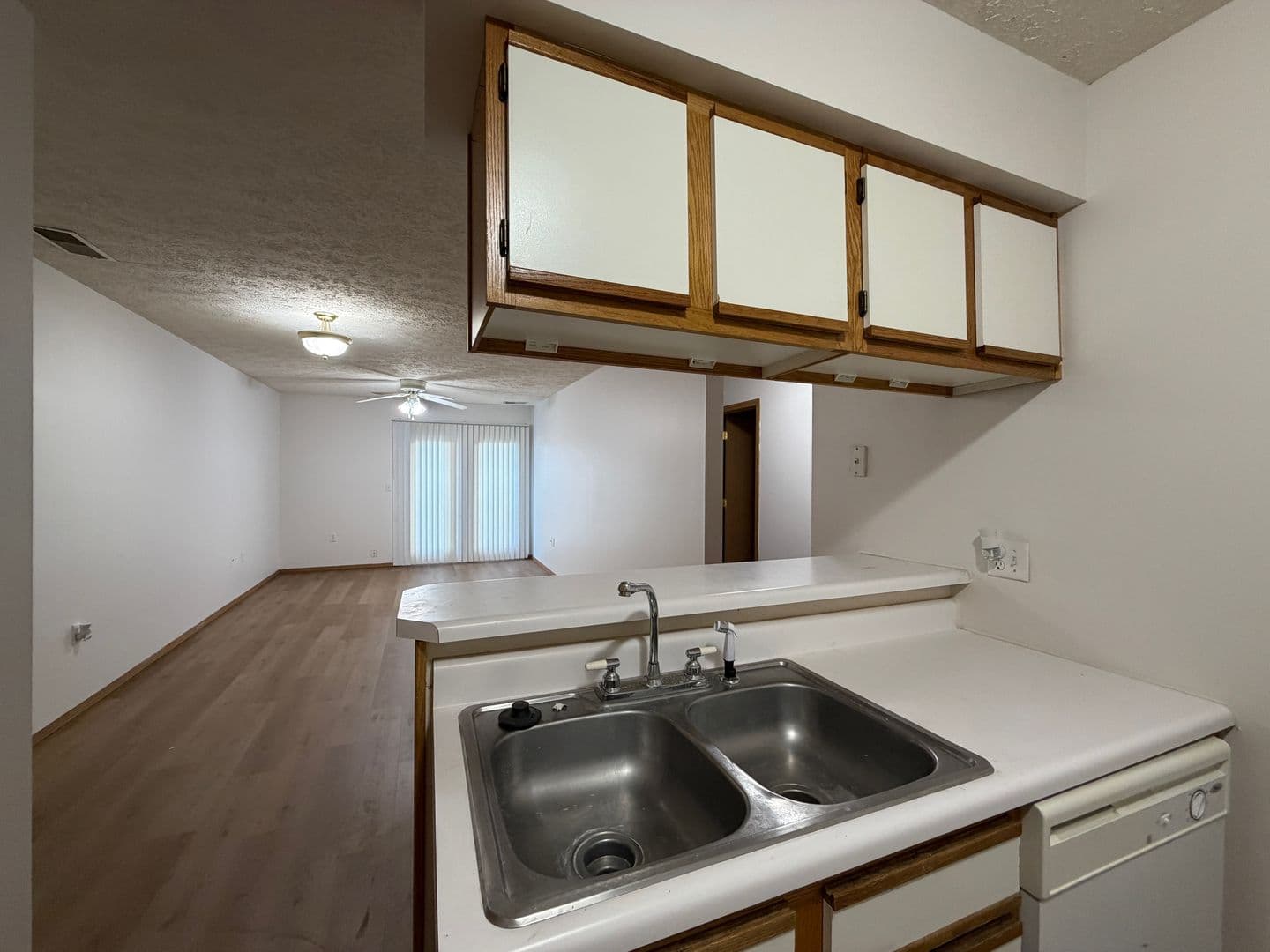 Nixa Apartment: 1300-1459 W Eaglewood Dr